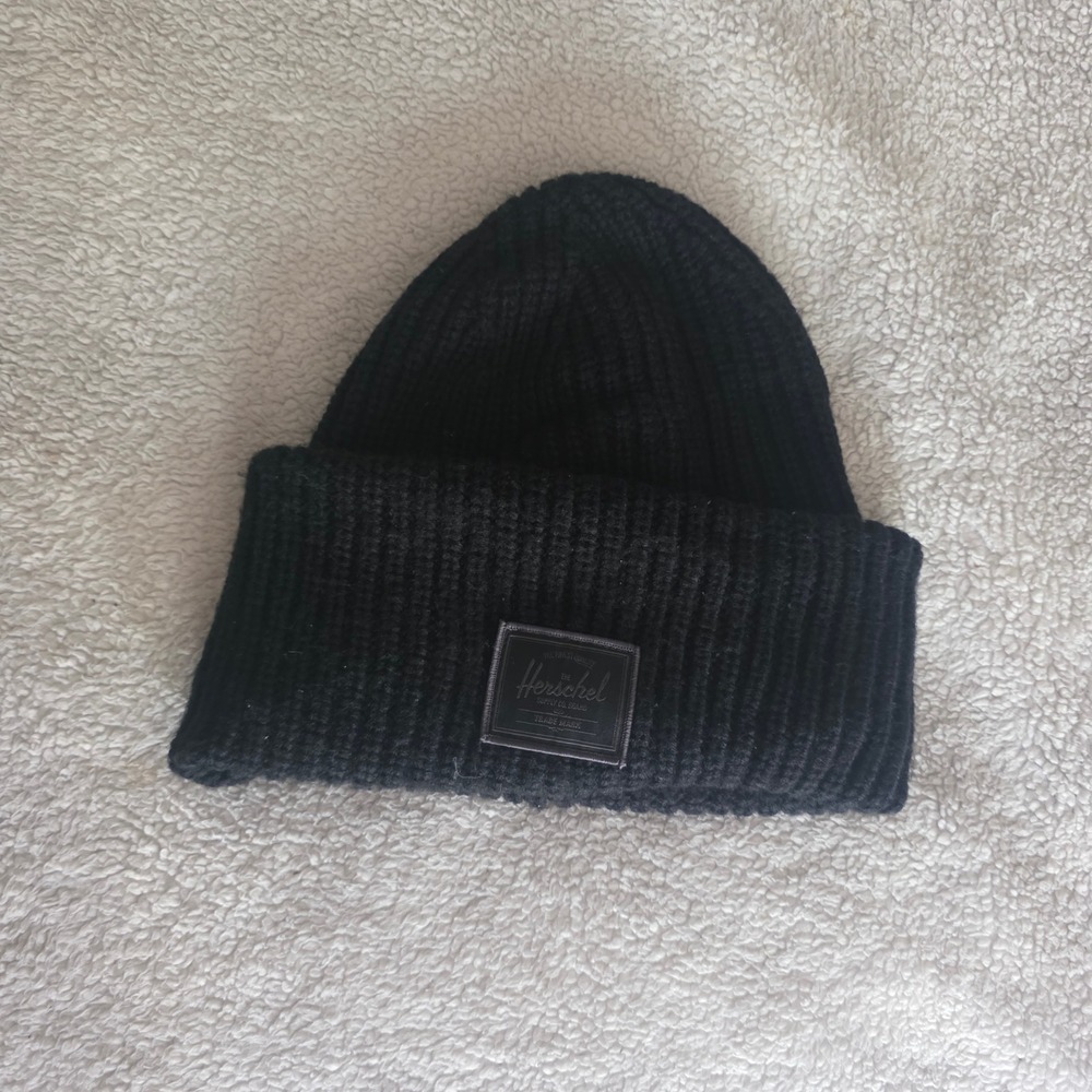 Herschel Black Beanie OS Fall Winter